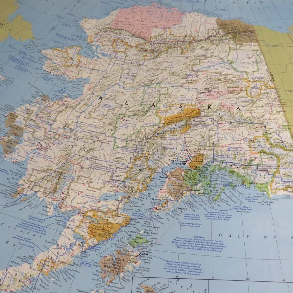 Nat Geo 1975 ALASKA MAP with info on back